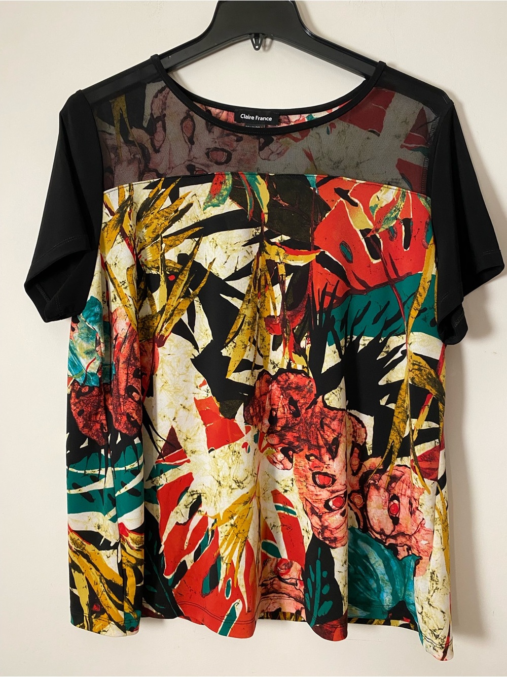 Claire France Plus Size Black Tropical Print Short Sleeve Top